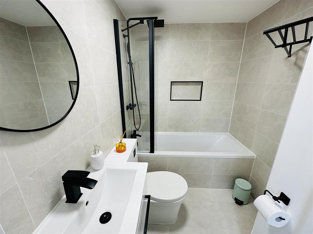 Bath3.jpg
