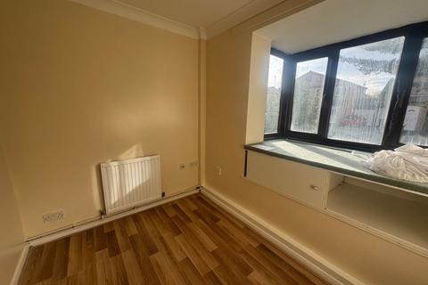 undefined, Courtland Grove, London, SE28