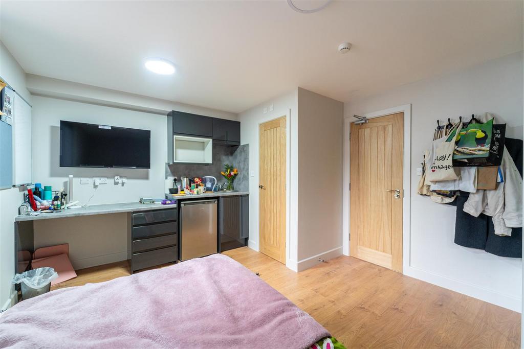 DOM05287.jpg