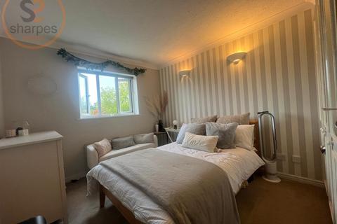 1 bedroom apartment to rent, Rembrandt Court, Epsom, Surrey