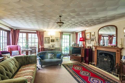 5 bedroom detached house for sale, Honeycroft House, Upper Basildon, RG8