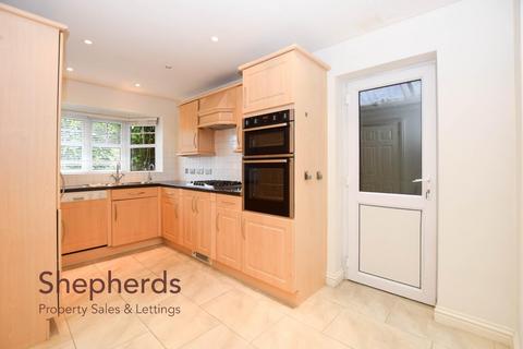undefined, Nutwood Gardens, West Cheshunt EN7