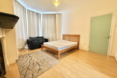 undefined, Crossfield Road, London N17