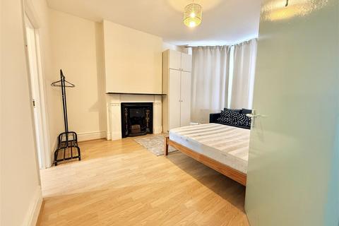 undefined, Crossfield Road, London N17