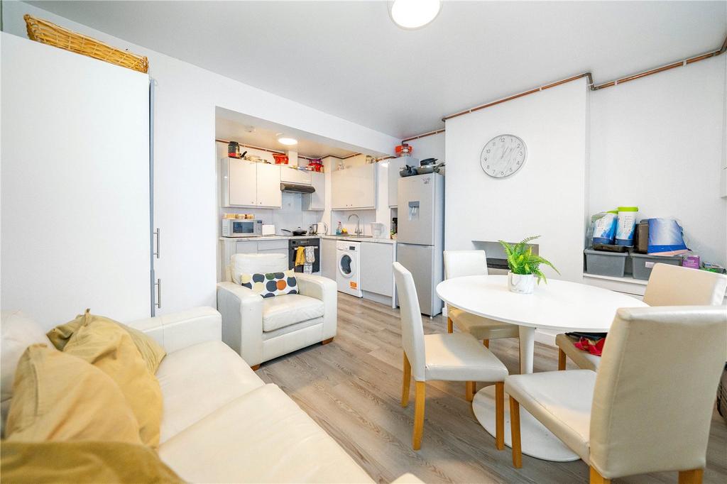 Kitchen/Dining Rm