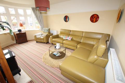4 bedroom detached house for sale, Vicarage Gardens, Clacton on Sea, CO15
