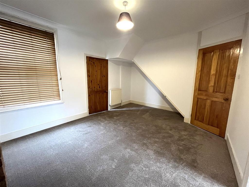 Dining room 1.jpg