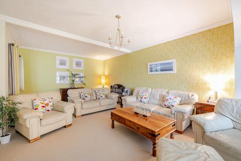 4 bedroom detached house for sale, Westview Road, Warlingham CR6