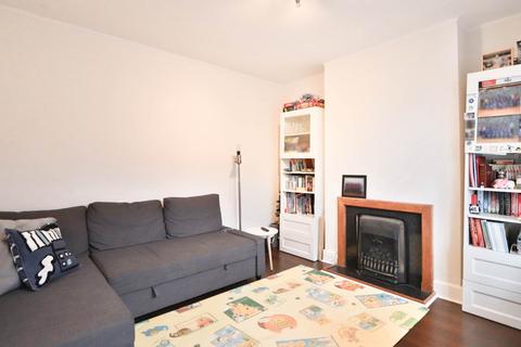 60 Albert Road, New Malden, KT3 6BS