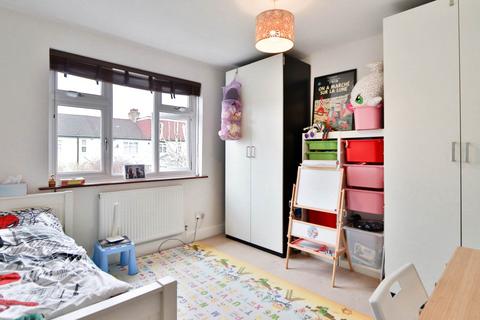 60 Albert Road, New Malden, KT3 6BS