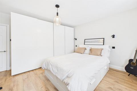 undefined, Hook Road, Epsom, KT19