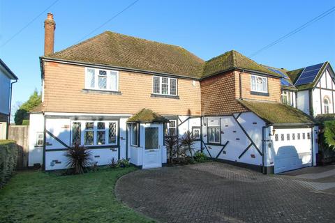 4 bedroom detached house for sale, Garratts Lane, Banstead
