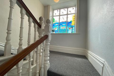 2 bedroom flat for sale, Weston Road, Portland