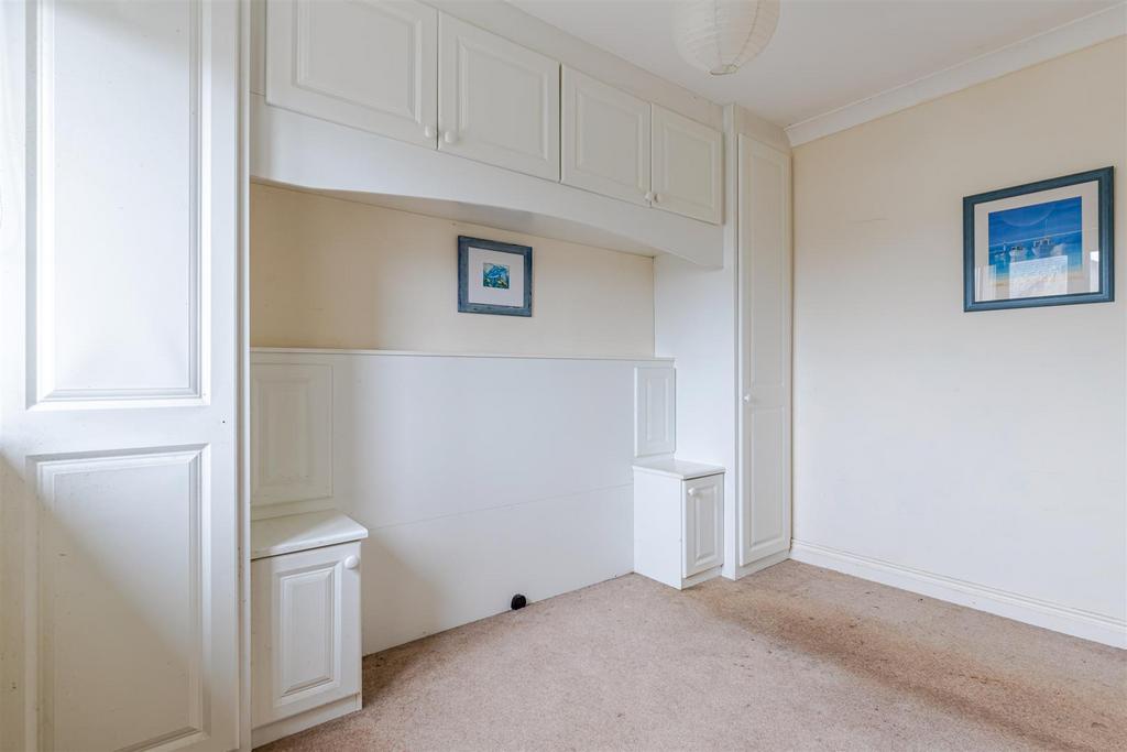 A18 - 64 Seymour Drive Dartmouth - 251010.jpg