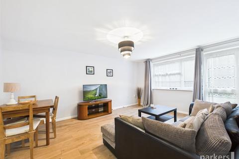 2 bedroom apartment for sale, Langdale Gardens, Reading RG6
