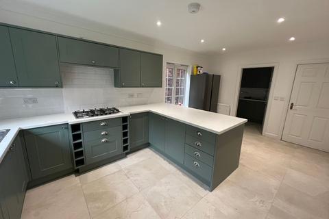 7 bedroom detached house to rent, 25 Highgrove , CV4 8JJ