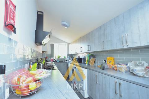 7 bedroom terraced house to rent, Heeley Road, Selly Oak, Birmingham B29