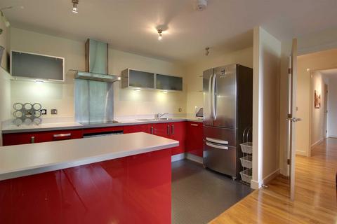 2 bedroom apartment to rent, Amethyst House, Central Milton Keynes
