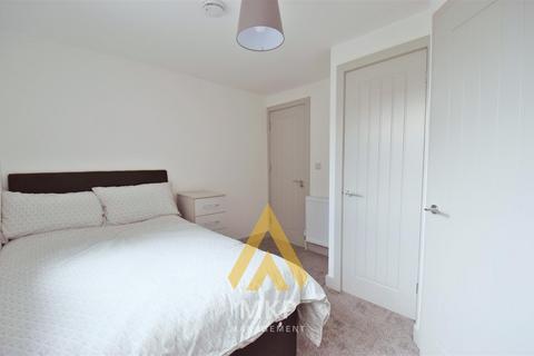 6 bedroom terraced house to rent, Florence Buildings, Birmingham B29