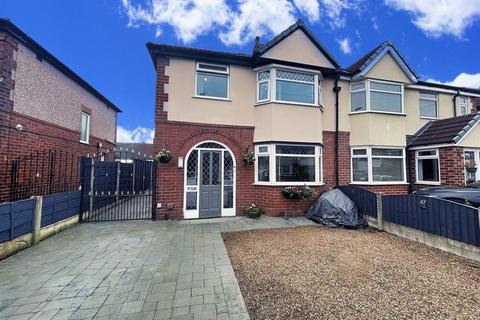 3 bedroom semi-detached house for sale, Maple Avenue, Manchester M34