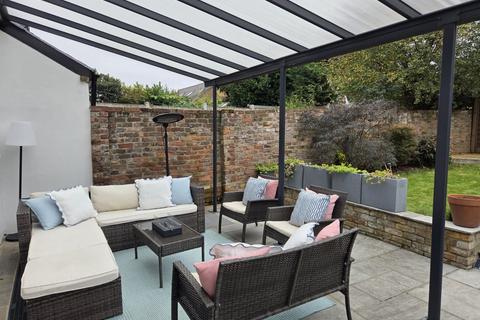 5 bedroom semi-detached house for sale, Ashford Road, South Woodford, London, E18