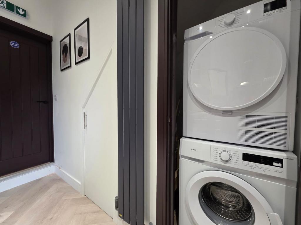 Whats App Image 2025-10-07 at 12.14.02 PM.jpeg