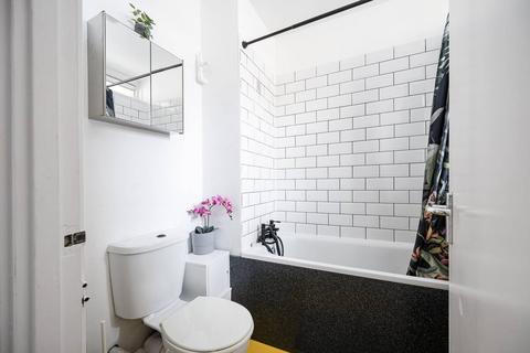 1 bedroom flat to rent, Charles Square, Hoxton, London, N1