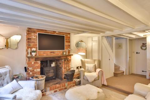 2 bedroom cottage for sale, Stebbing Road, Felsted