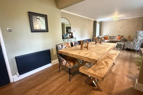 undefined, Stratton Audley Manor, Mill Road