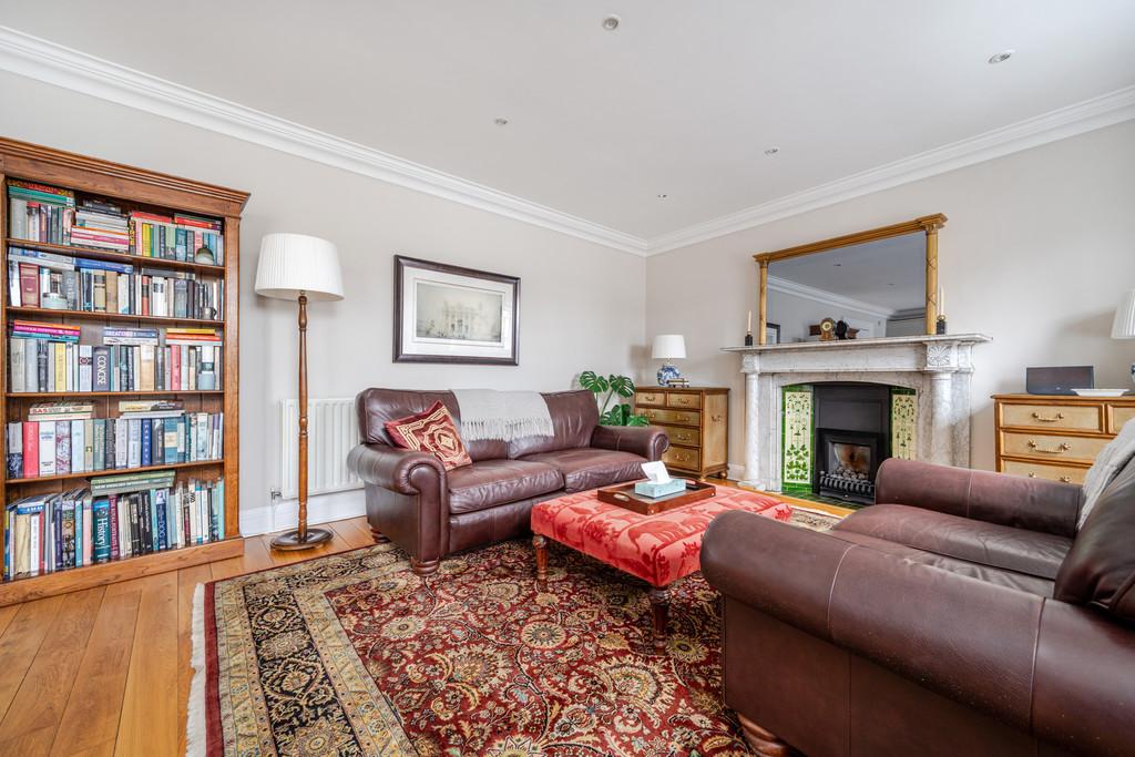 Open plan living/dining/kitchen