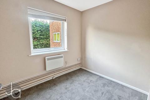 3 bedroom flat for sale, Seaview Avenue, West Mersea