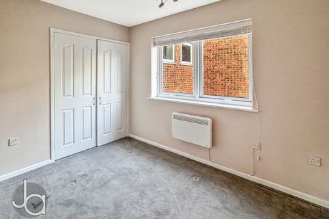 3 bedroom flat for sale, Seaview Avenue, West Mersea
