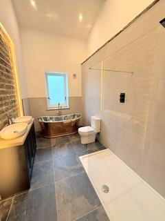 4 bedroom house for sale, Halifax HX2