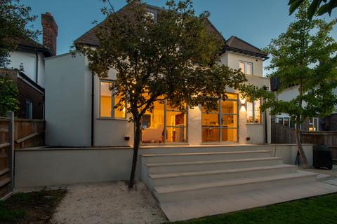 5 bedroom detached house for sale, Hillcrest Gardens, Esher