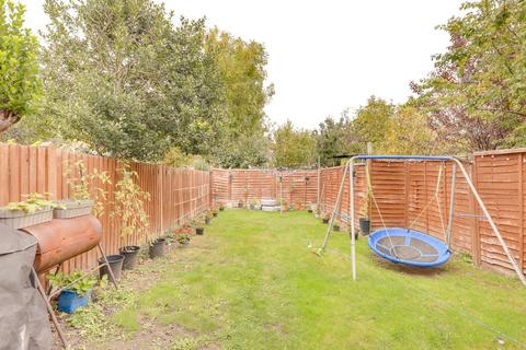 2 bedroom flat for sale, Culverley Road, Catford, London, SE6