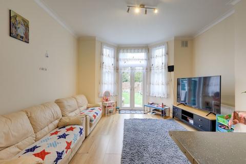 2 bedroom flat for sale, Culverley Road, Catford, SE6