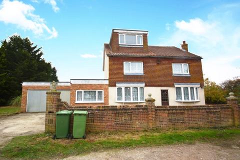5 bedroom detached house for sale, St. Georges Avenue, Eastchurch