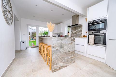 3 bedroom bungalow for sale, Westland Drive, Brookmans Park