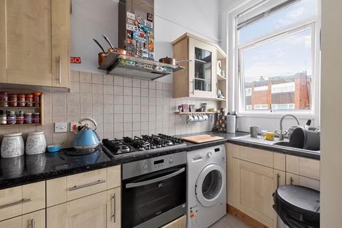 2 bedroom flat for sale, Nightingale Road, Southsea