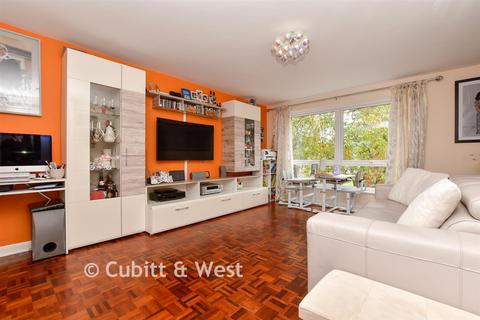 undefined, Upton Dene, Sutton, Surrey