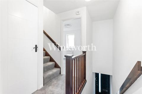 2 bedroom apartment for sale, Pilgrims Close, London, N13