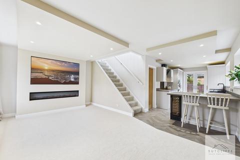 3 bedroom semi-detached house for sale, Hornby Drive, Newton, PR4