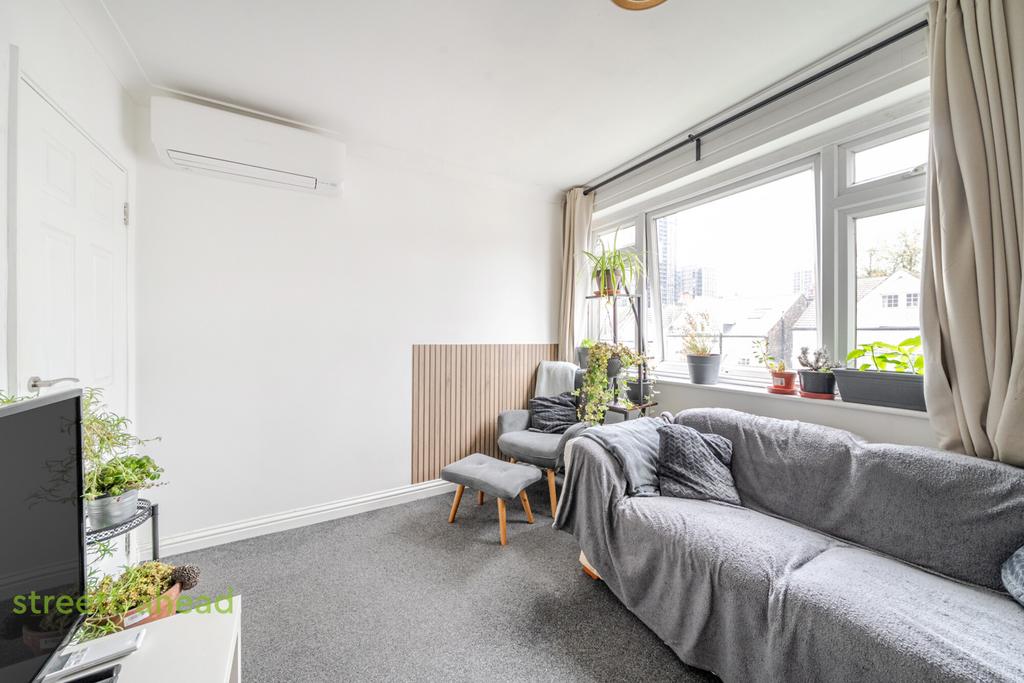 D2fde76d-fd7a-427...