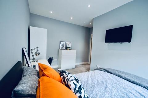 7 bedroom house to rent, Kenmare Road, Liverpool L15