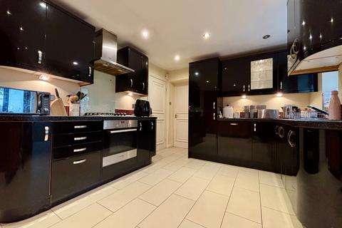 4 bedroom detached house for sale, Holly Close, Worcestershire WR11