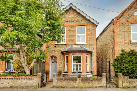3 bedroom detached house for sale, Northcote Road, New Malden KT3