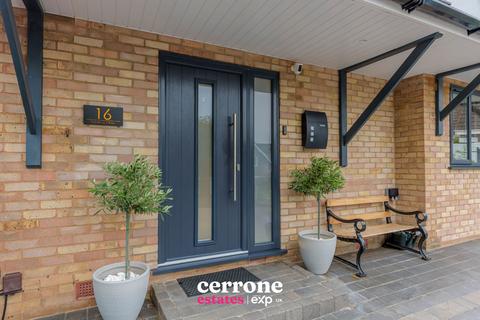 16 Grafton Close, Redditch, B98 7TR