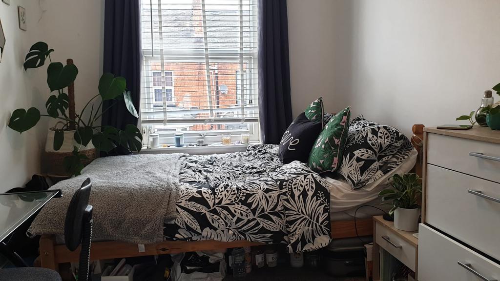 55 Cranwell Street - Bedroom(5).jpeg