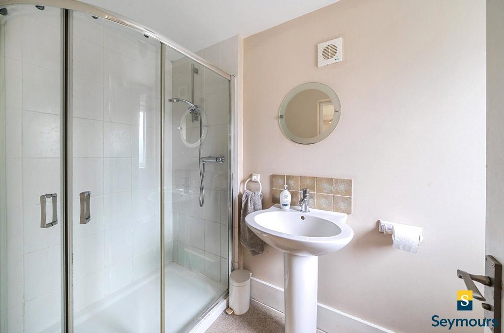 Gf Shower Room