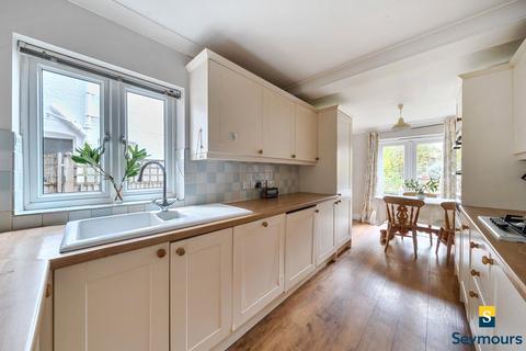 undefined, Brodie Road, Surrey GU1
